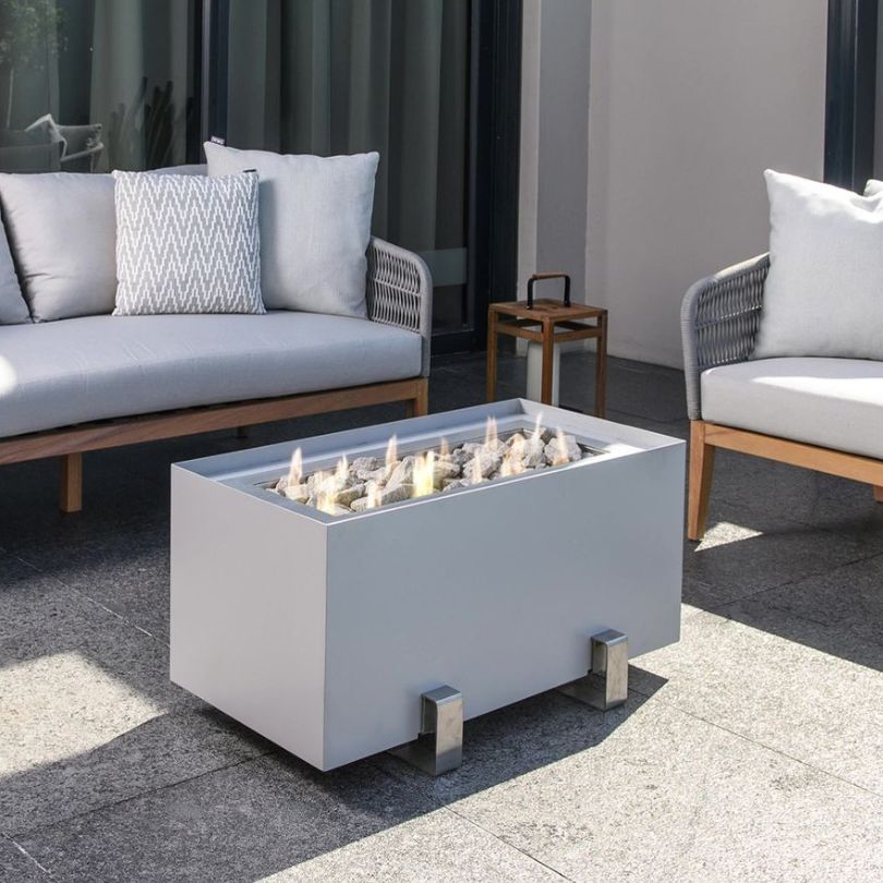 Fire-Pit-900-Rectangular-Lifestyle