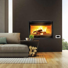 Loire-Fireplace-800-Lifestyle