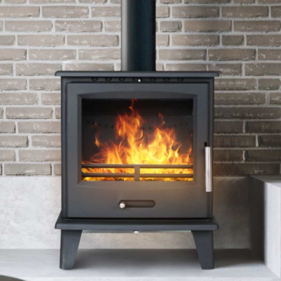 Evora-Fireplace-Lifestyle